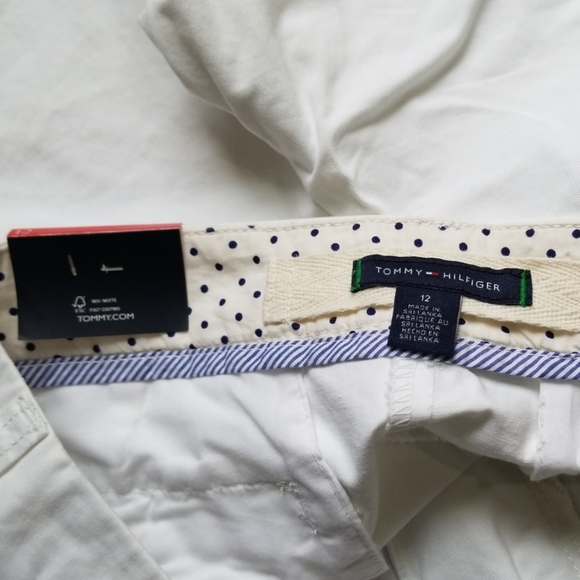 NWOT .Tommy Hilfiger women's Shorts size 12 - Picture 3 of 7